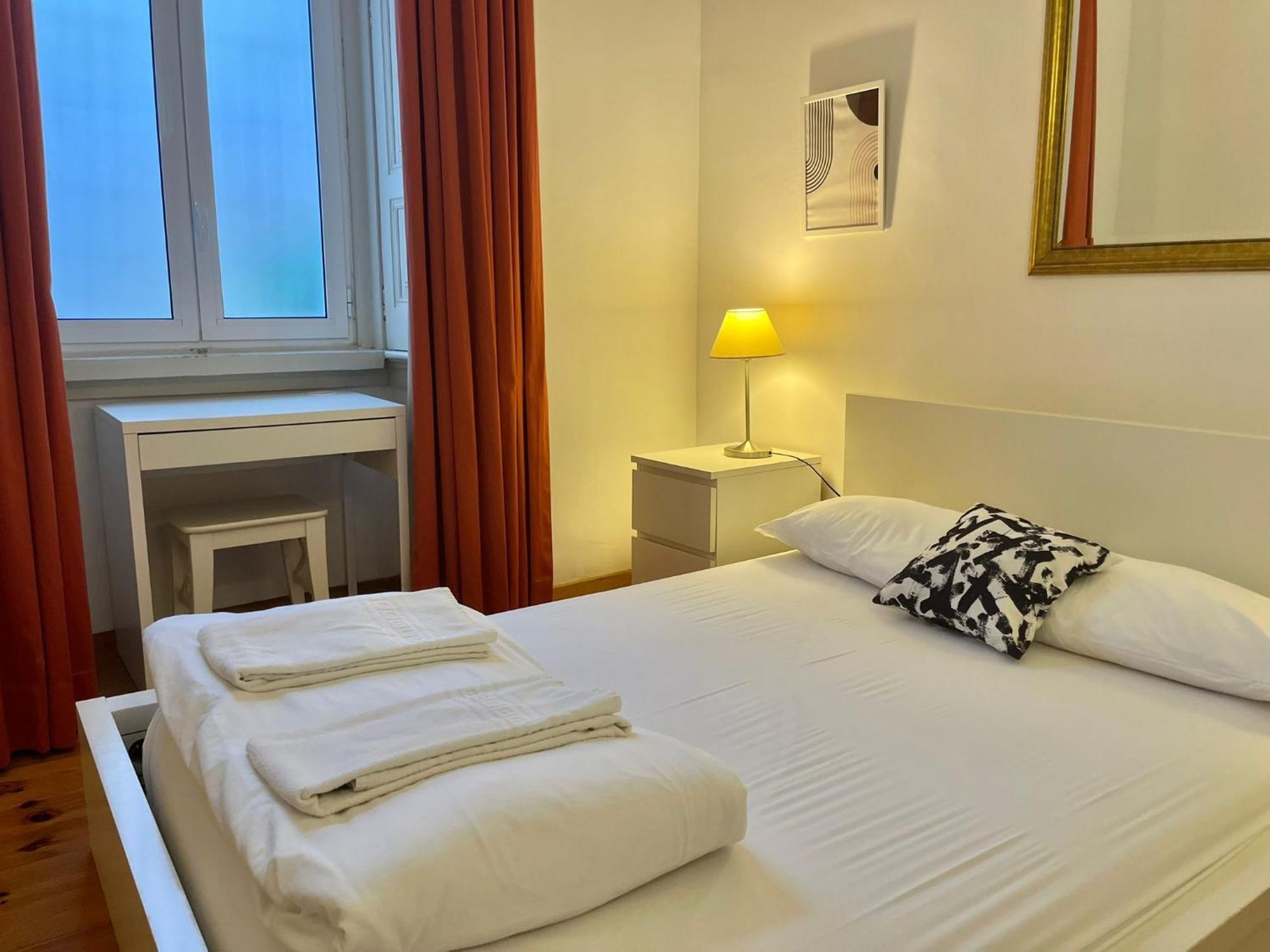 Apartment in Palácio da Palma - 3 bedrooms  Lisbona Esterno foto
